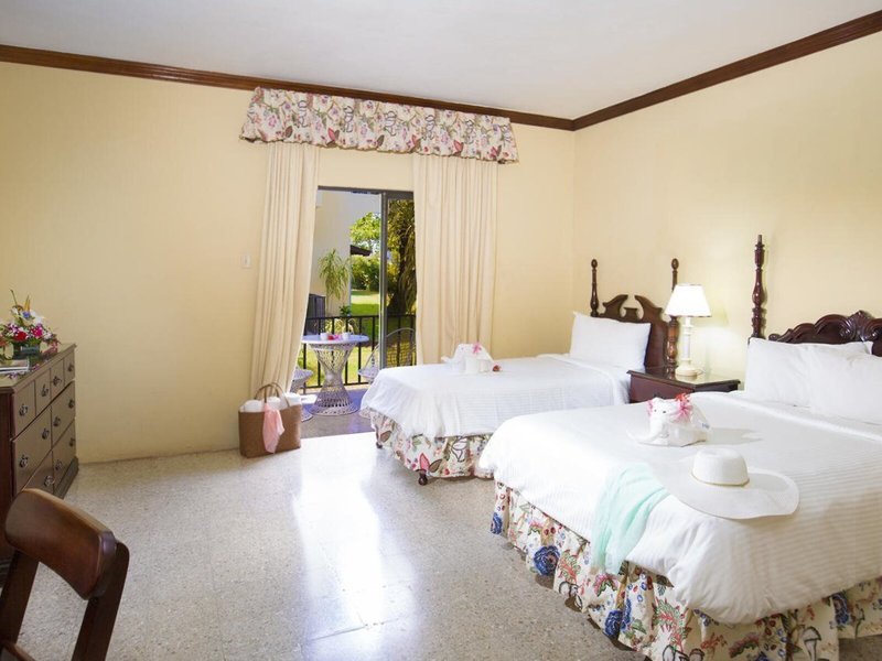 Rooms on the Beach Negril 29