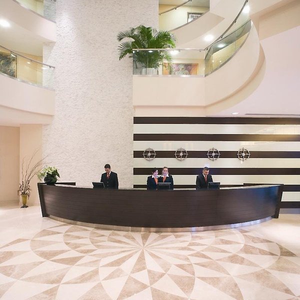 Mövenpick Hotel Izmir 7