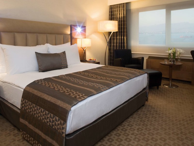 Mövenpick Hotel Izmir 10