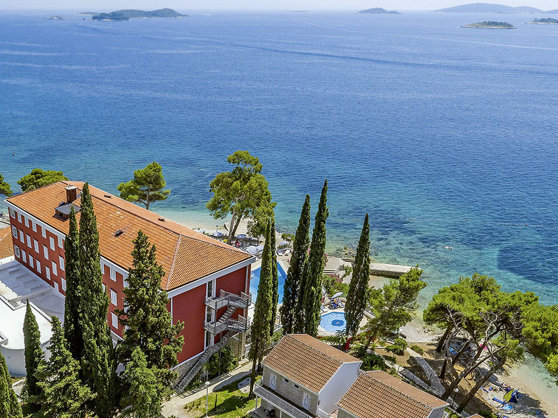 Bellevue Hotel & Dependance & Villen 8