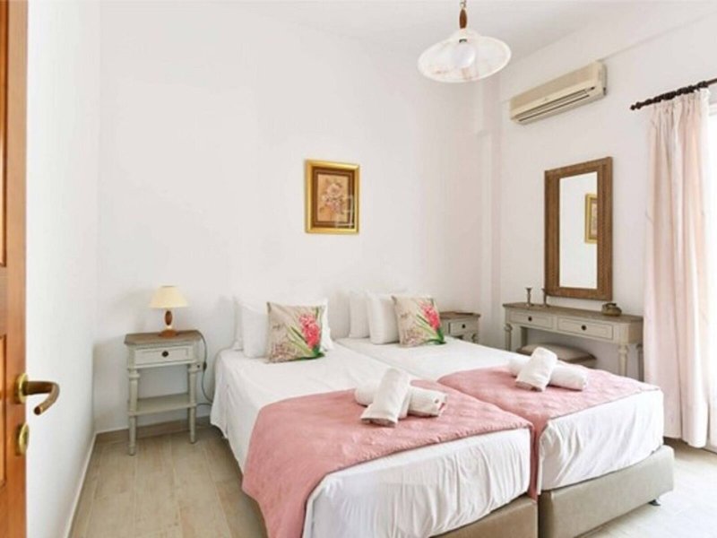 Hara's Apartments & Studios 15