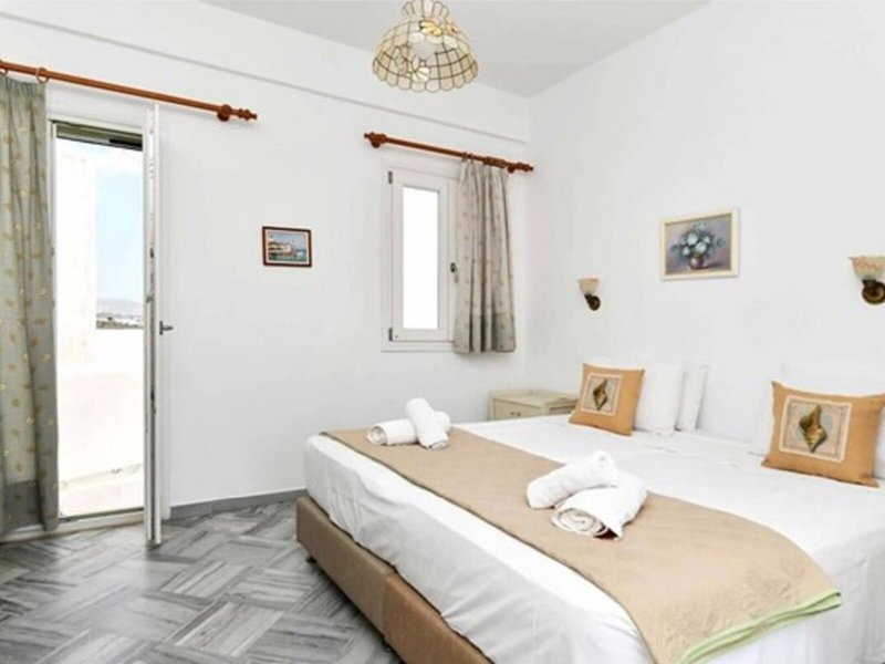 Hara's Apartments & Studios 18