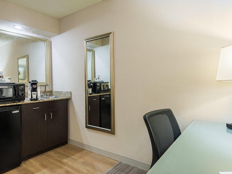 Holiday Inn Express Kendall East - Miami 25