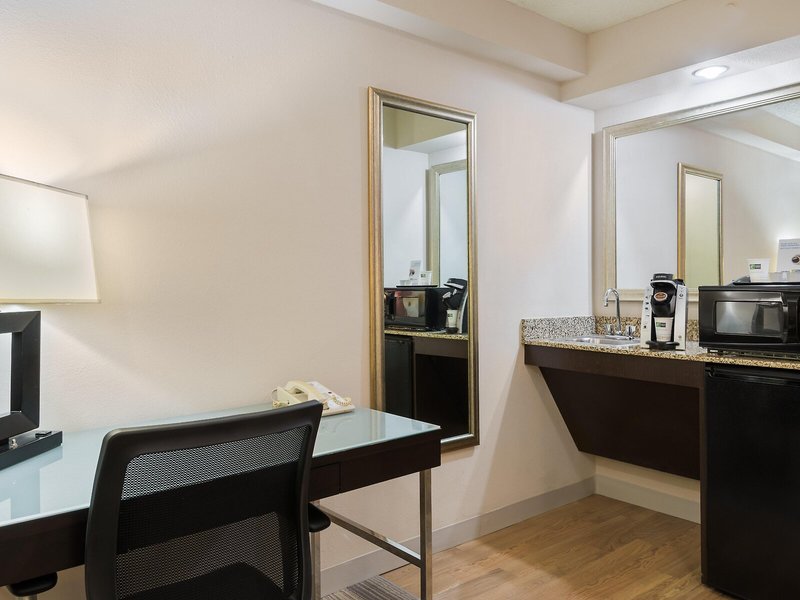 Holiday Inn Express Kendall East - Miami 28