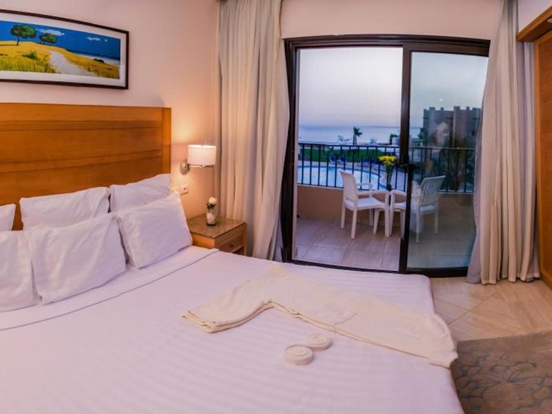 Sky View Suites Hotel 33