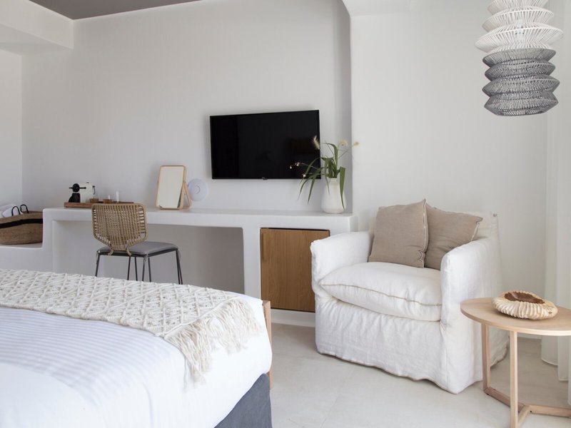 Adorno Beach Hotel & Suites 21