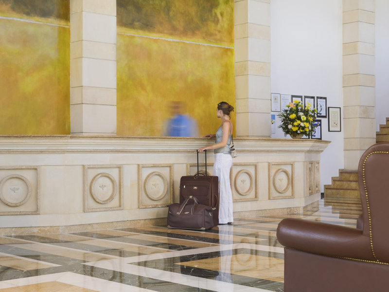 Pilot Beach Resort 25