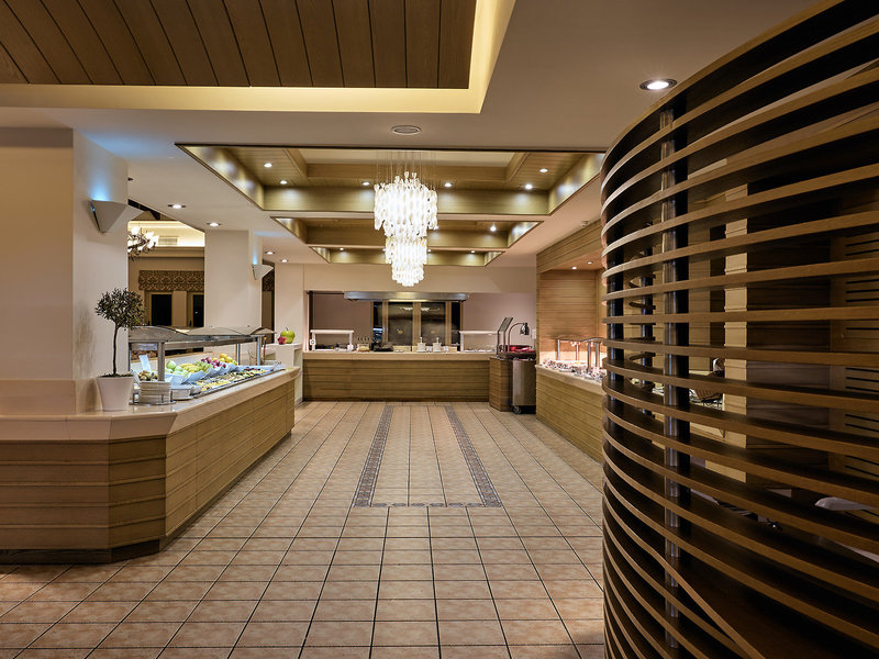 Pilot Beach Resort 35