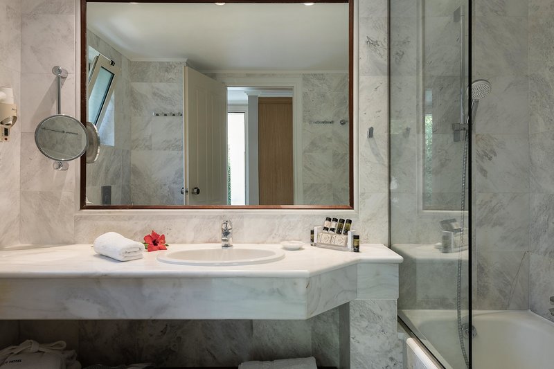 Pilot Beach Resort 68