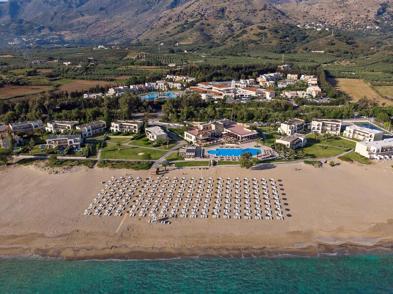 Pilot Beach Resort 14