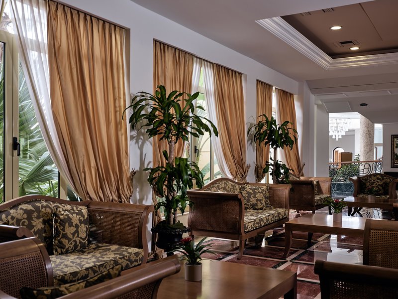 Pilot Beach Resort 35