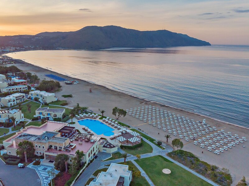 Pilot Beach Resort 47
