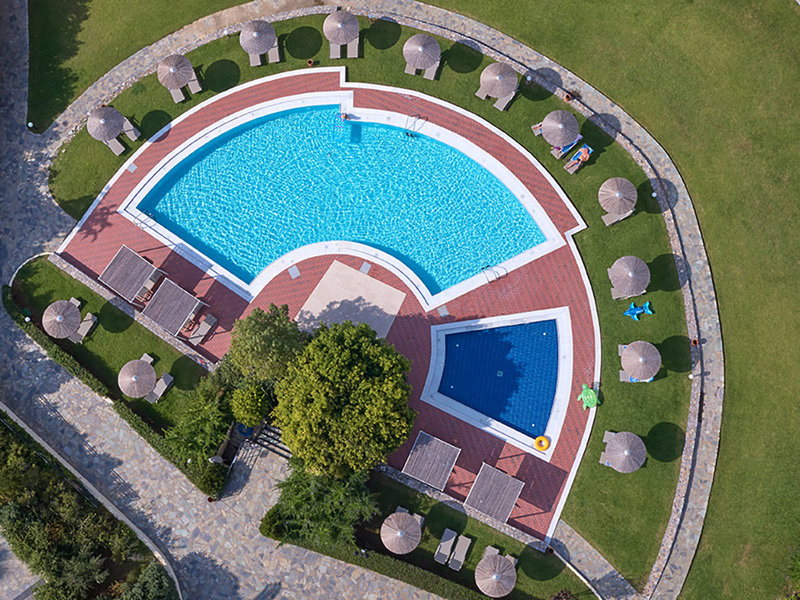 Pilot Beach Resort 19