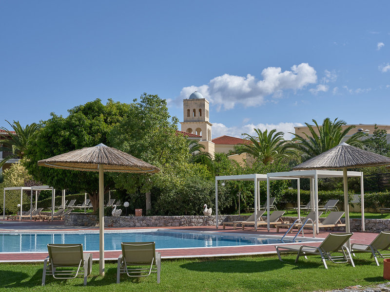 Pilot Beach Resort 22