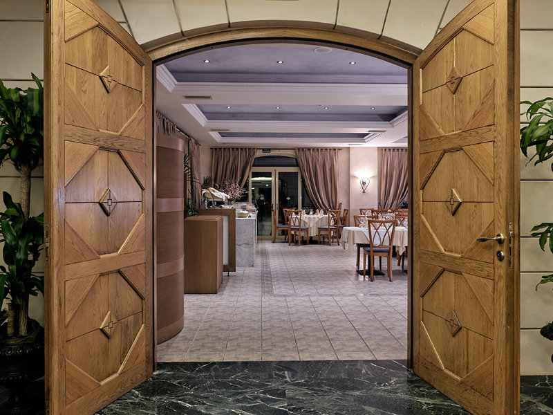 Pilot Beach Resort 38