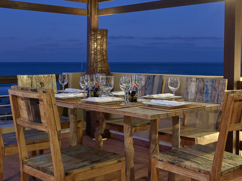 Pilot Beach Resort 40