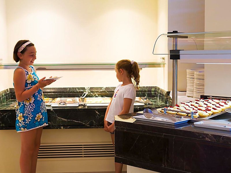 Pilot Beach Resort 43