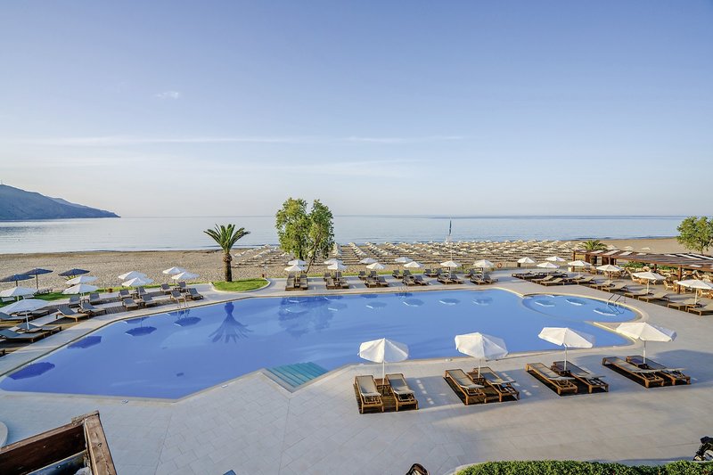 Pilot Beach Resort 4 - Outdoor Pool