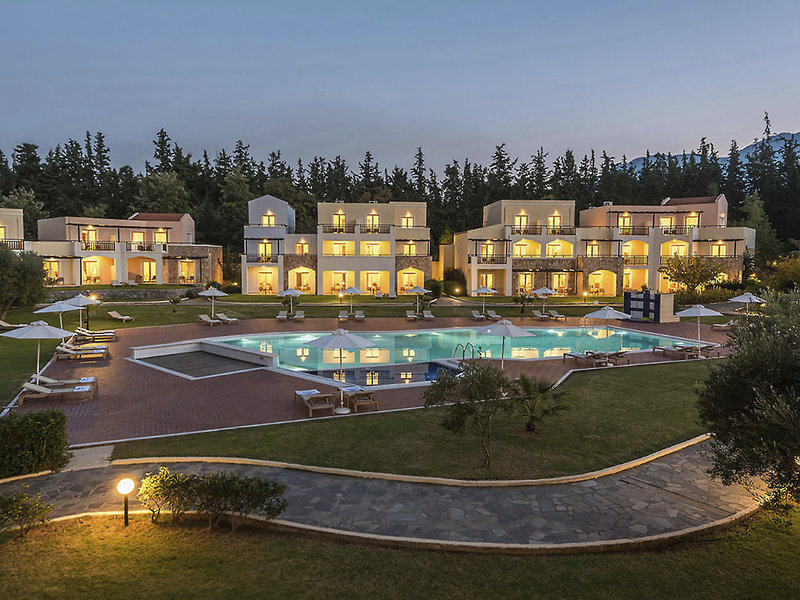 Pilot Beach Resort 9