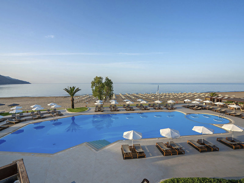 Pilot Beach Resort 11