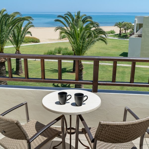 Pilot Beach Resort 87