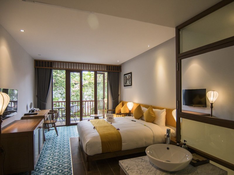 Vinh Hung Old Town Hotel 14