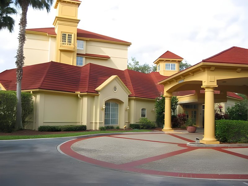 La Quinta Inn & Suites by Wyndham Orlando Lake Mary