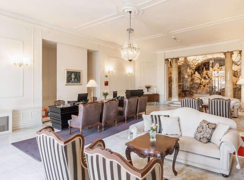 Hotel Palace Bellevue 9