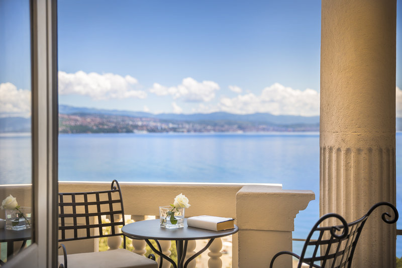 Hotel Palace Bellevue 18