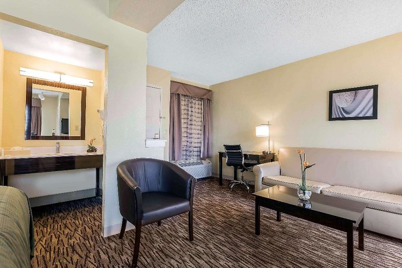 Boca Suites Deerfield Beach 4