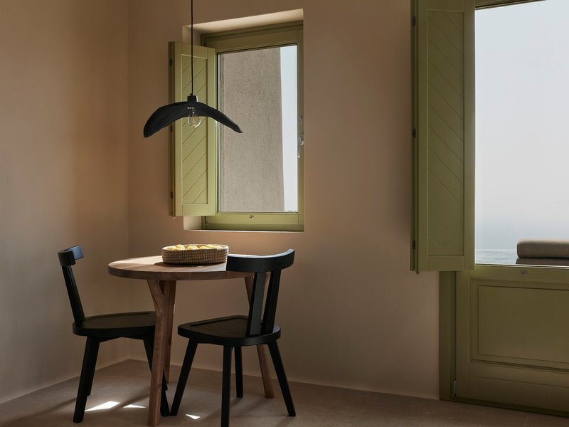 Aeon Suites 28