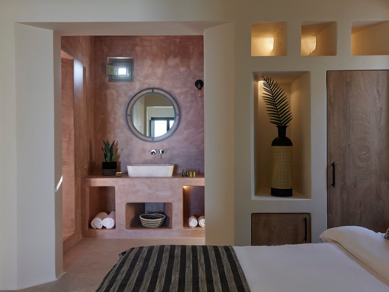 Aeon Suites 40