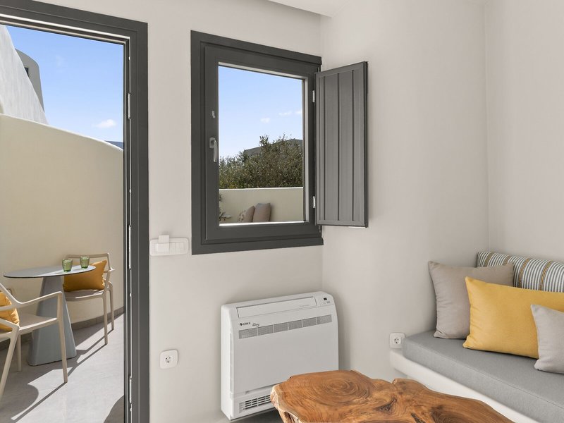Aeon Suites 43
