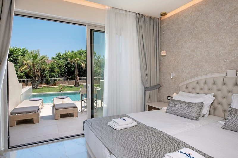 Vantaris Beach 12 - Room Example