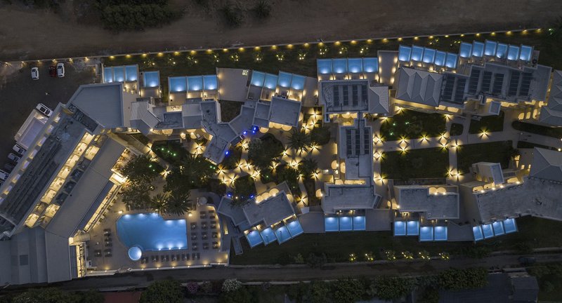 Vantaris Luxury Beach Resort 7