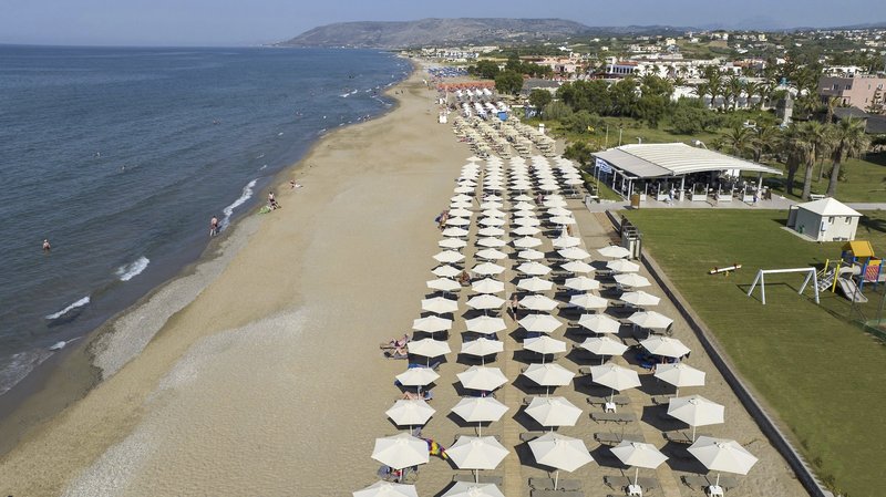Vantaris Luxury Beach Resort 8