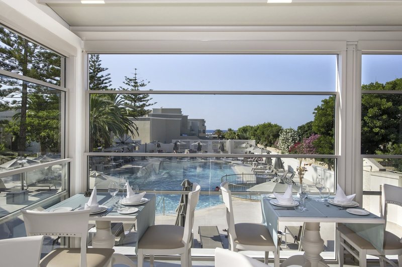 Vantaris Luxury Beach Resort 11