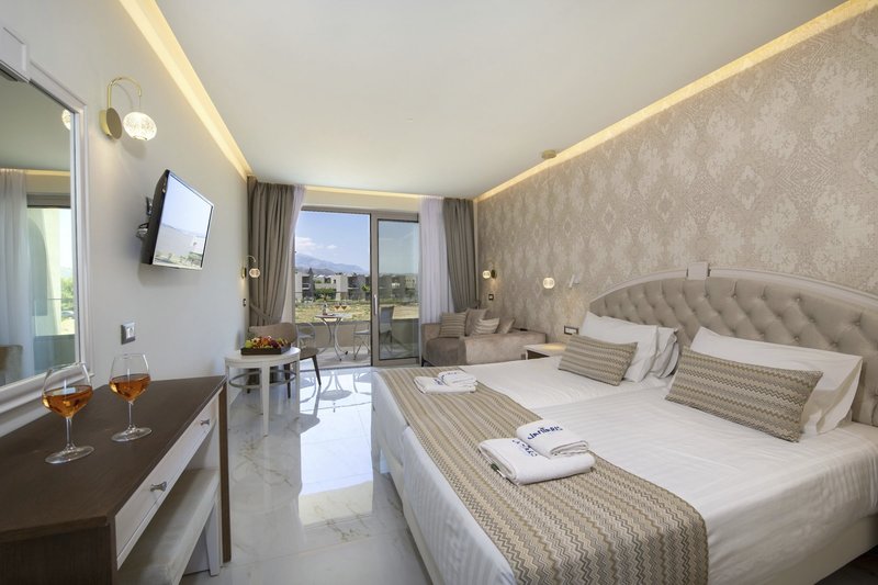 Vantaris Luxury Beach Resort 20