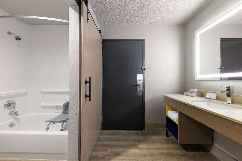 Baymont Inn & Suites Fort Smith