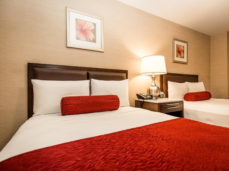 The Belvedere Hotel 23