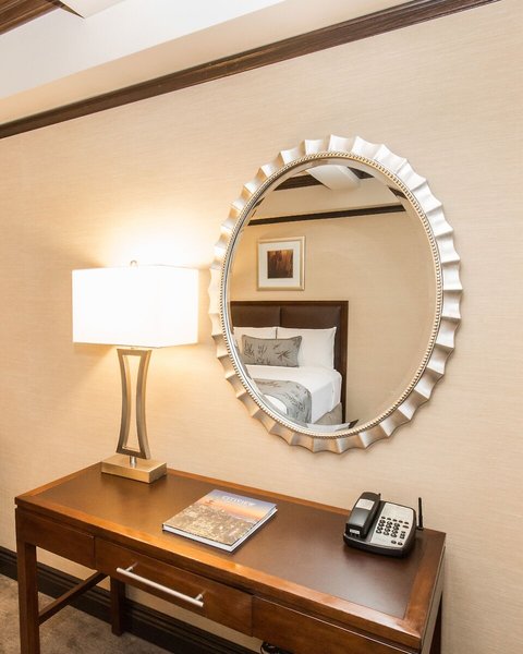 The Belvedere Hotel 35
