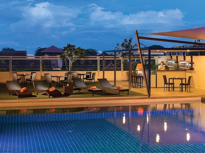 Mövenpick Suriwongse Hotel  4