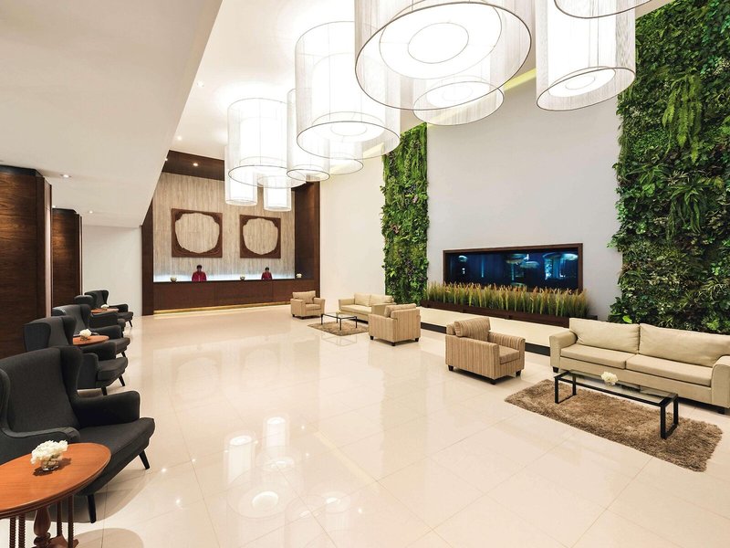 Mövenpick Suriwongse Hotel  7