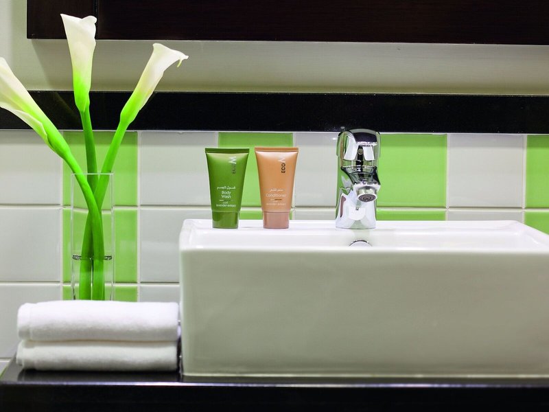 Mövenpick Suriwongse Hotel  39