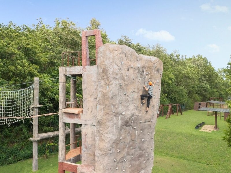 Springfield Village Golf 6