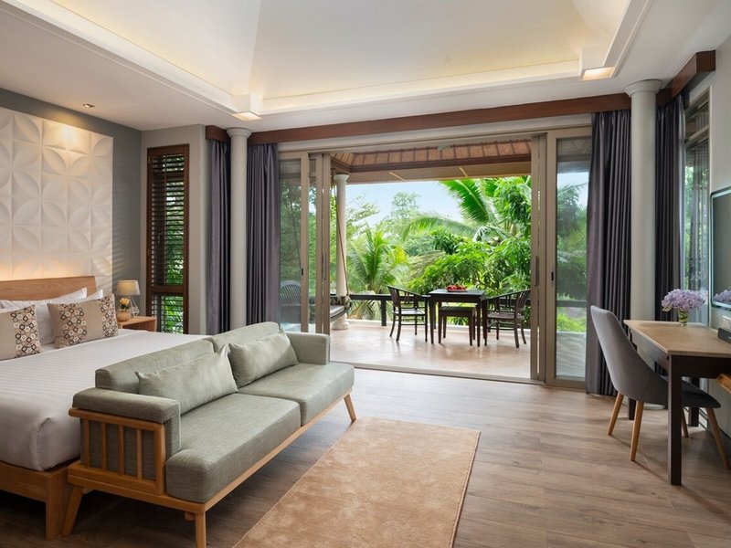 Springfield Village Golf 44