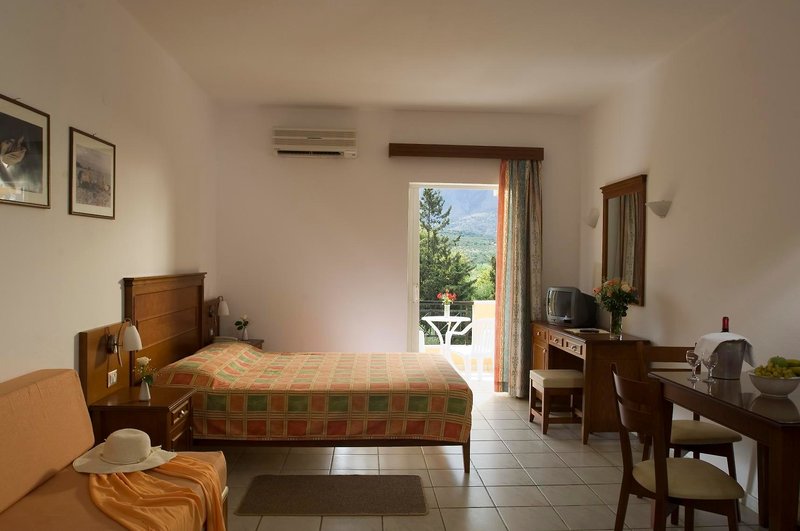 Vardis Olive Garden 22