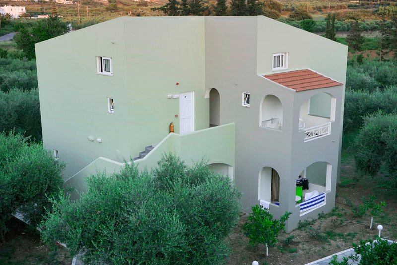 Vardis Olive Garden 49