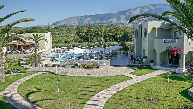 Vardis Olive Garden 2