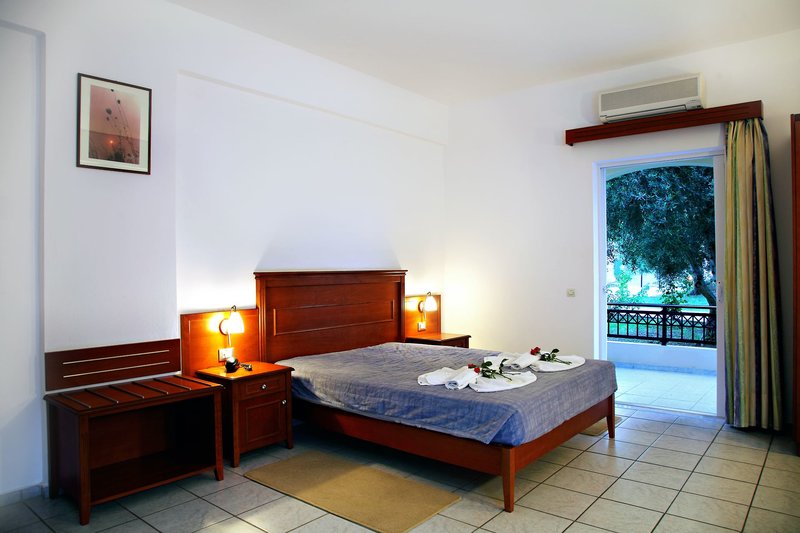 Vardis Olive Garden 3